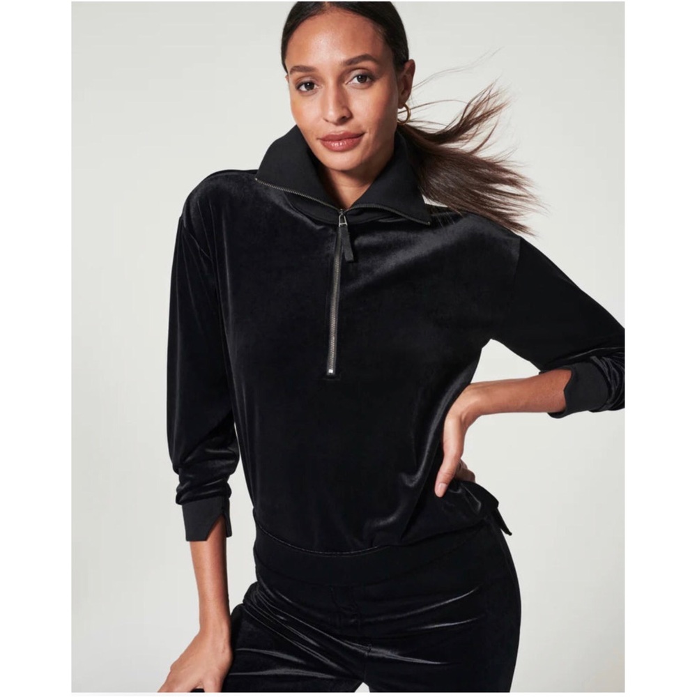 SPANX Velvet 1/2 Zip Pullover Size M
